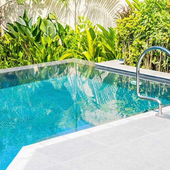 Construire une piscine - Le guide pour tout faire correctement